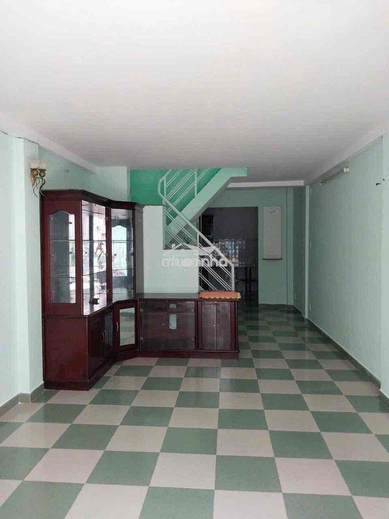 💎 💎 💎 Nhà đang sơn bàn giao mới sạch đẹp 3pn 2wc hẻm xe hơi giá 9tr - 4