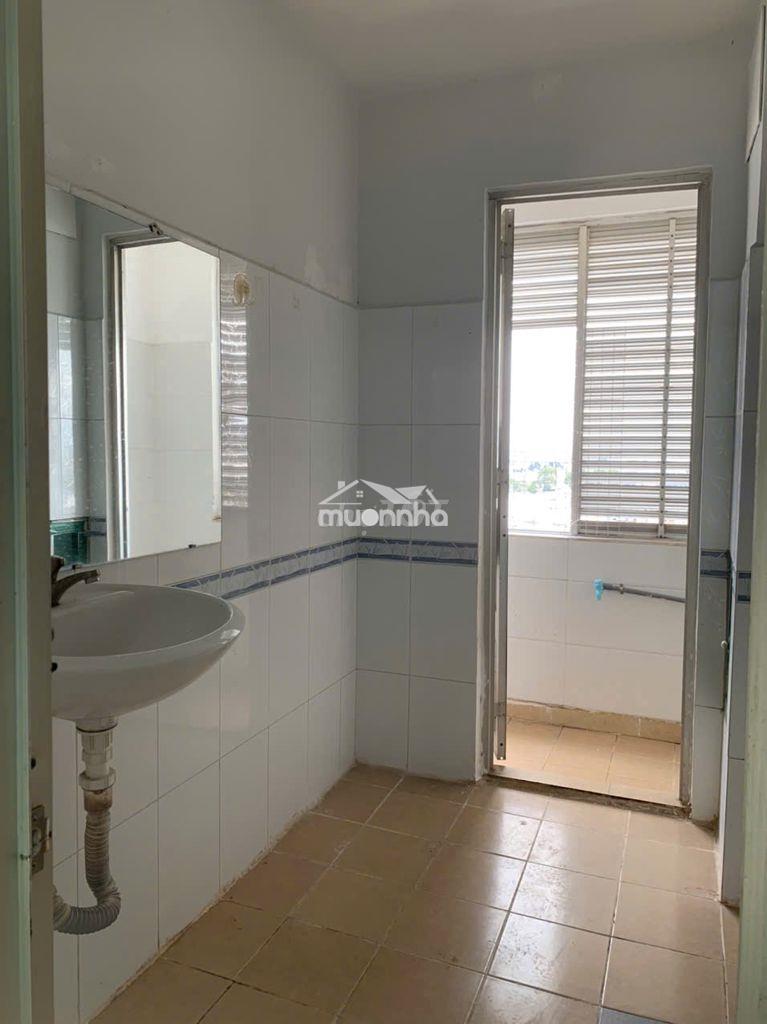 Chung cư him lam chợ lớn, 1pn, 1wc, căn góc - sẵn sổ hồng. - Ảnh 3