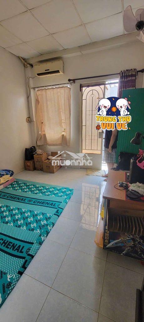 👉Cho thuê  nhà  nguyên căn  phạm  hùng  khu  vực  c kế  q8 