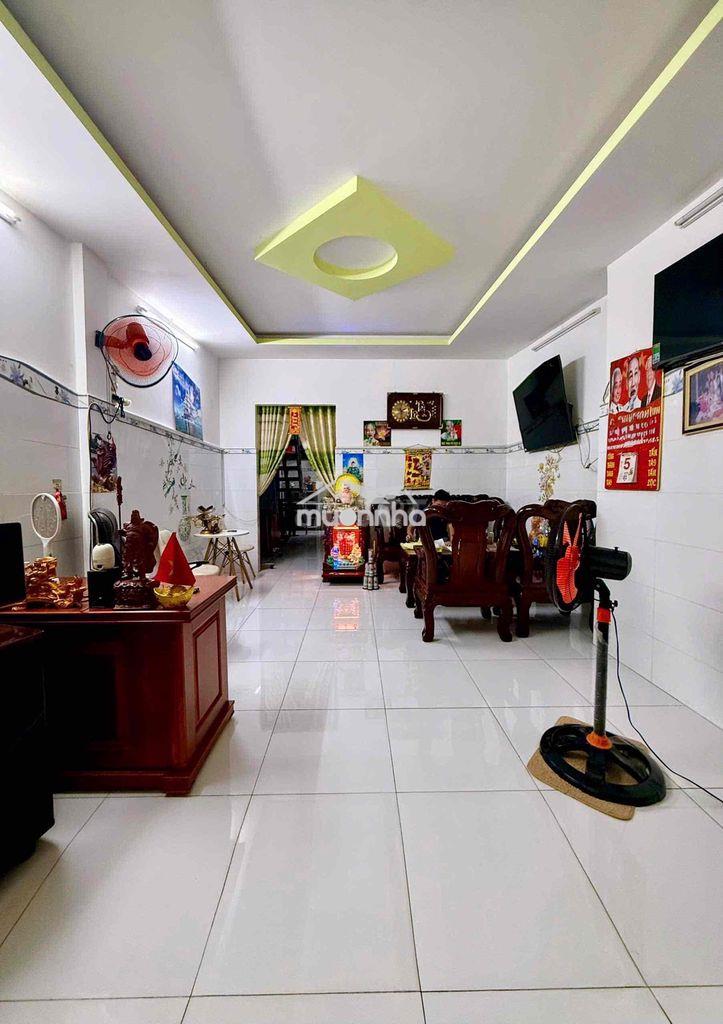 Nhà sổ cn 56m thực tế 110m ngang 7m5 dài 16m
