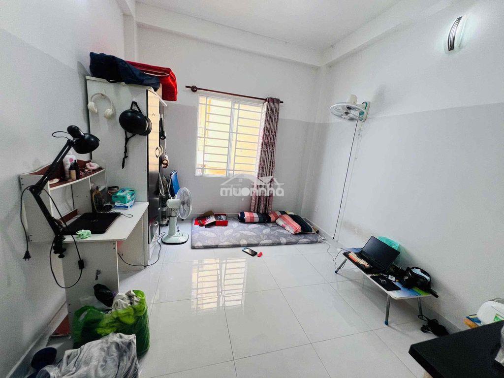 Phòng cửa sổ trời thoáng mát bách hoa xanh nguyễn văn thương - Ảnh 2