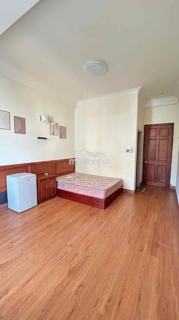 Cho thuê căn hộ ngay bùi viện q1 - full nt - thoáng phòng - Ảnh 2