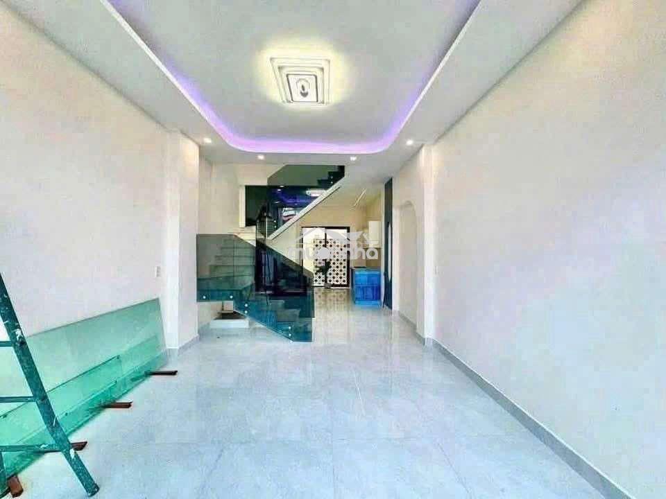 Nhà sân vận động đông hòa , phường đông hòa tp dĩ an  - Ảnh 2
