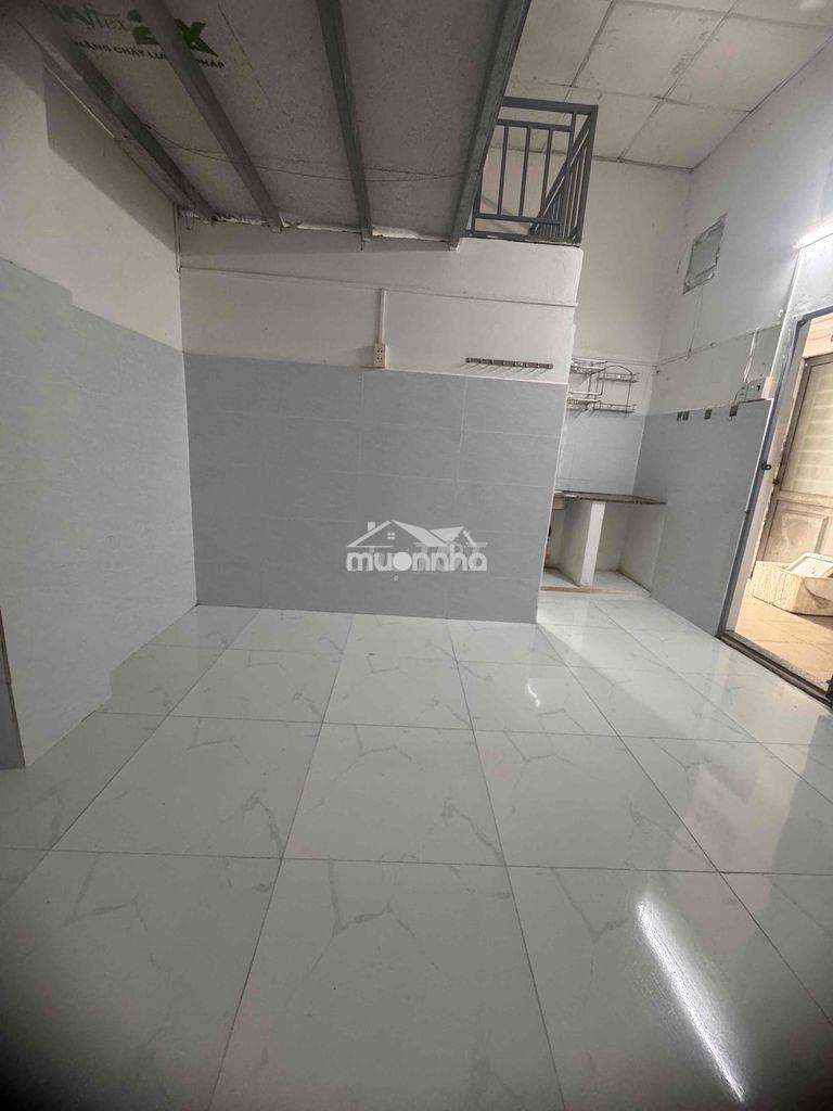 Phòng trọ q12 sạch sẽ - yên tinh, còn p là còn hình nha ạ - Ảnh 2
