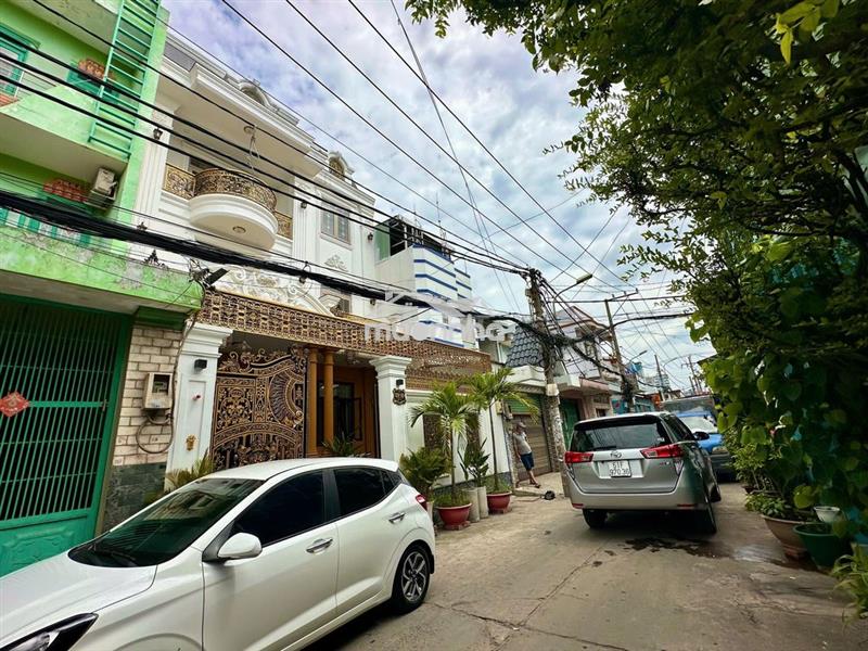 Nhà cực đẹp (8x17) đường 10m tặng nội thất 3 lầu tân hòa đông