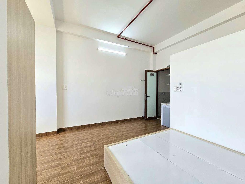 Phòng ban công mới xây | thang máy | nước nóng lạnh | lê trọng tấn📍 - Ảnh 4