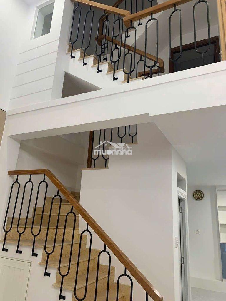 Nhà mới 1 trệt lửng 1 lầu 4x11m 3 phòng 4 wc hẻm 413 lê văn sỹ 