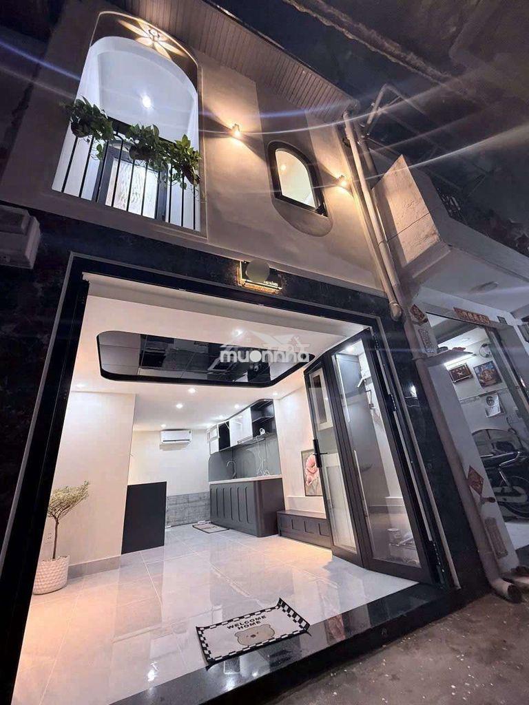 Nhà đẹp vào ở liền ngay trung tâm lê đại hành, quận 11