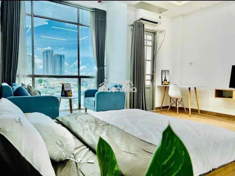 Siêu phẩm ban công cực thoáng, cực rộng , thang máy , full nội thất