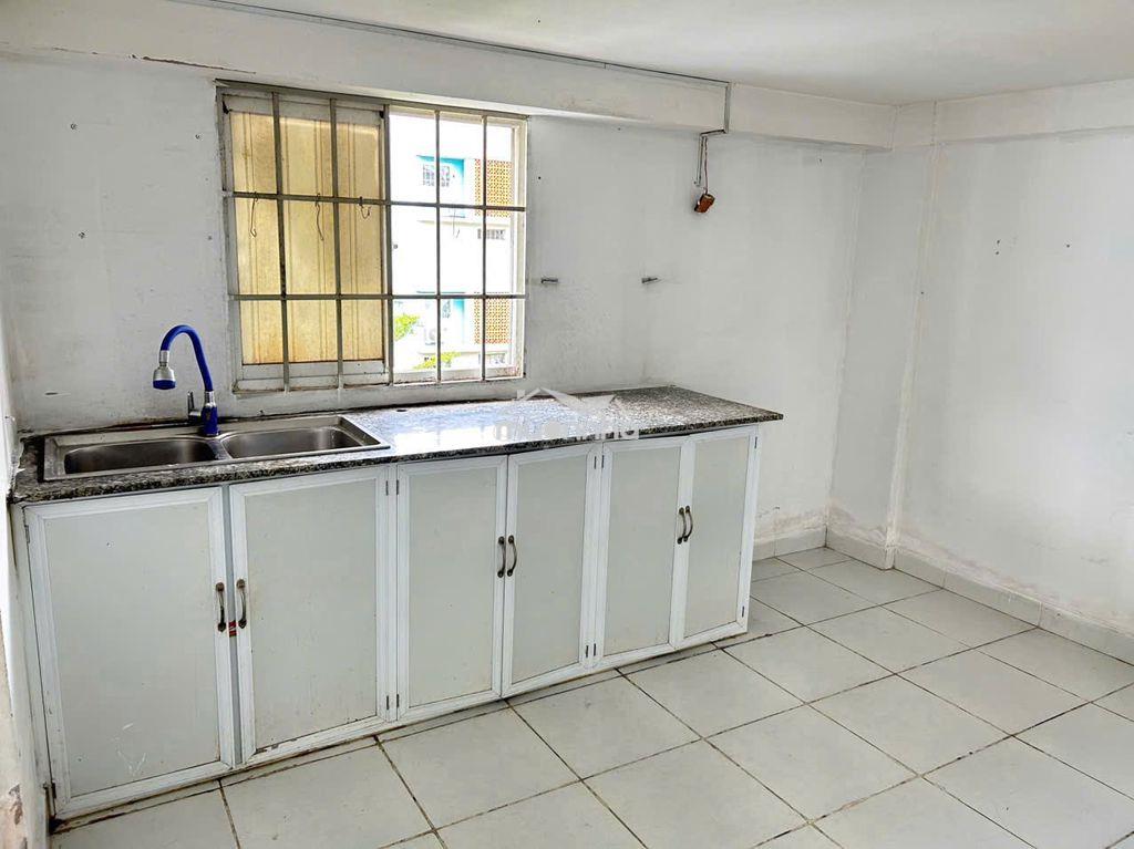 (9739) becamex định hòa, lầu 4 sổ hồng: 370 triệu - 2