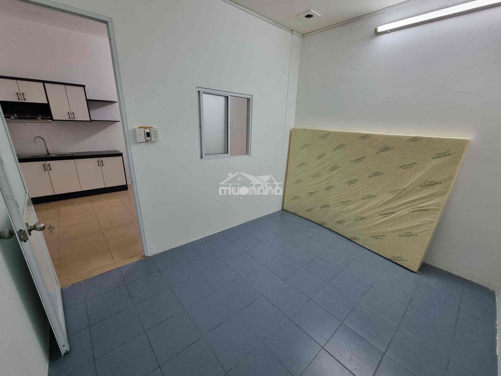 Cho thuê căn hộ 3pn - 2wc - mặt tiền nhật tảo - q10 -có sân vườn riêng - Ảnh 4