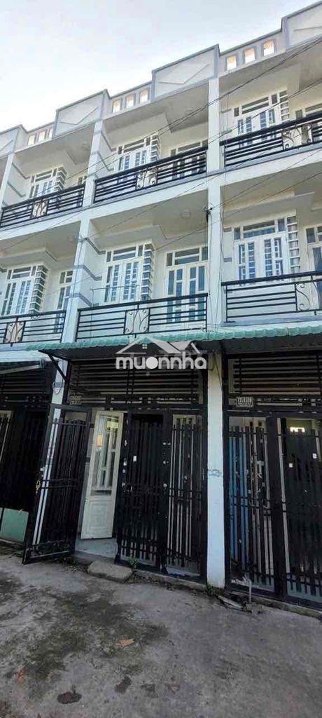 Bán nhà 1 trệt 2 lầu dt 30m2 đường thạnh xuân 52, hẻm xe hơi