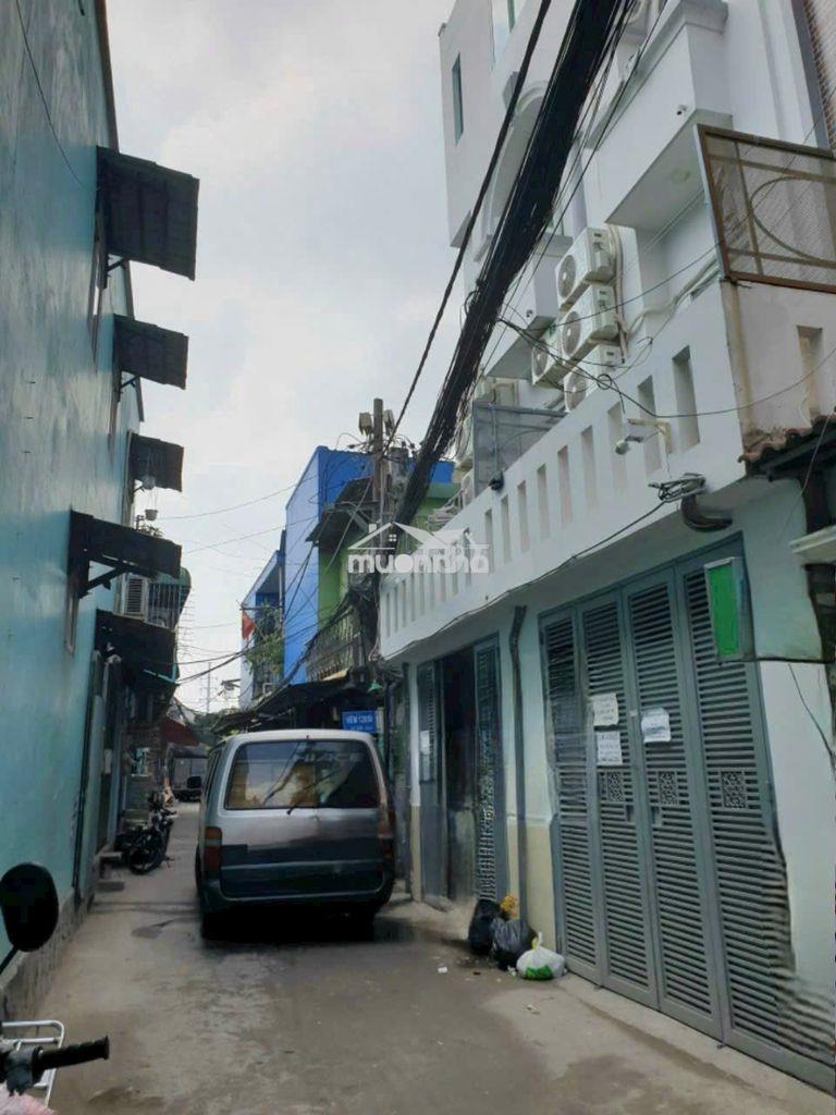 Phòng có máy lạnh, tủ lạnh, máy giặt riêng, bancong nhỏ, gác, kệ bếp. - Ảnh 2
