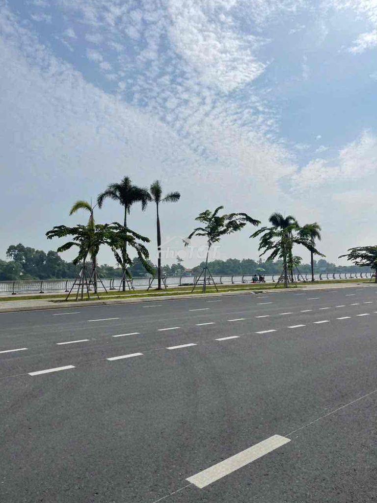 Bán đất 120m mặt tiền bờ kè bửu long siêu víp