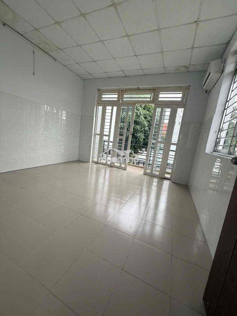 Nhà sân vườn 6x25 ngay ngã tư tđ hiệp phú quận 9 - Ảnh 4