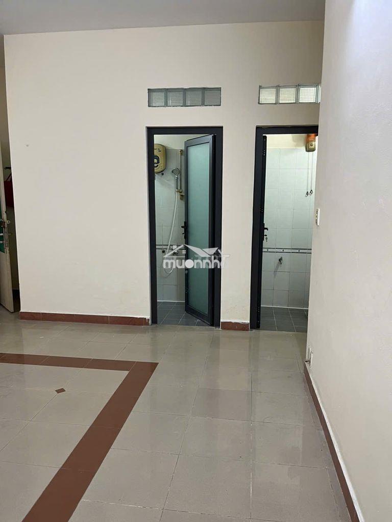 Bán gấp căn hộ cc b1 trường sa, 3 tỷ, 40m2, 1pn, 1wc - Ảnh 2