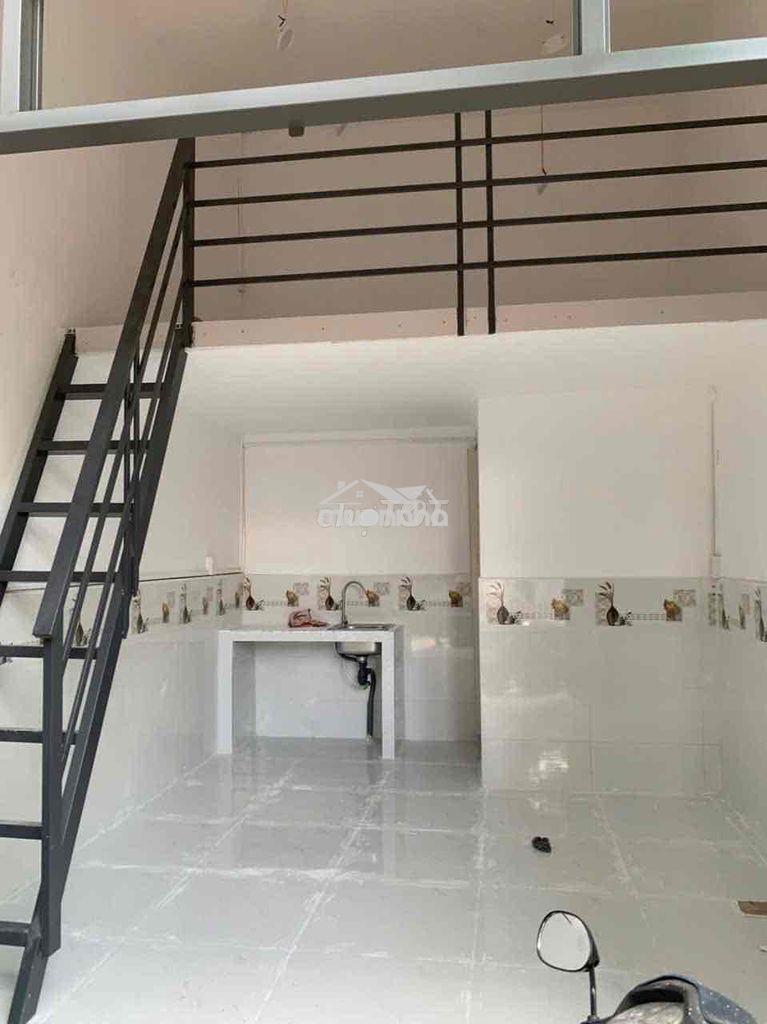 Bán gấp nhà ql 50 sổ hồng riêng - Ảnh 2