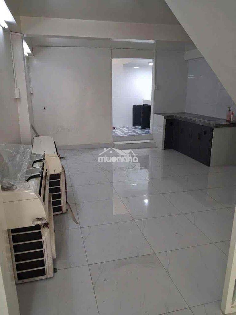 Đường 8m sát khu thạch lam 4x20m 1 lầu 13tr 4 phòng - 2