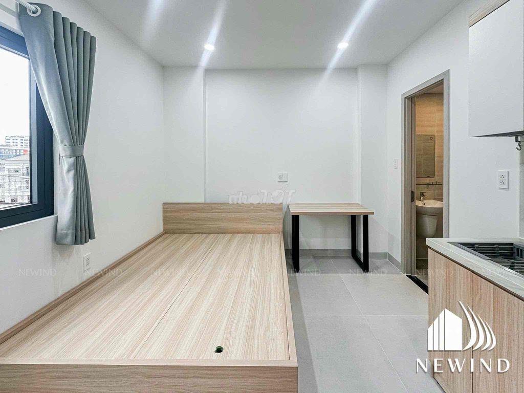 Studio cửa sổ trời ngay vivo - Ảnh 2