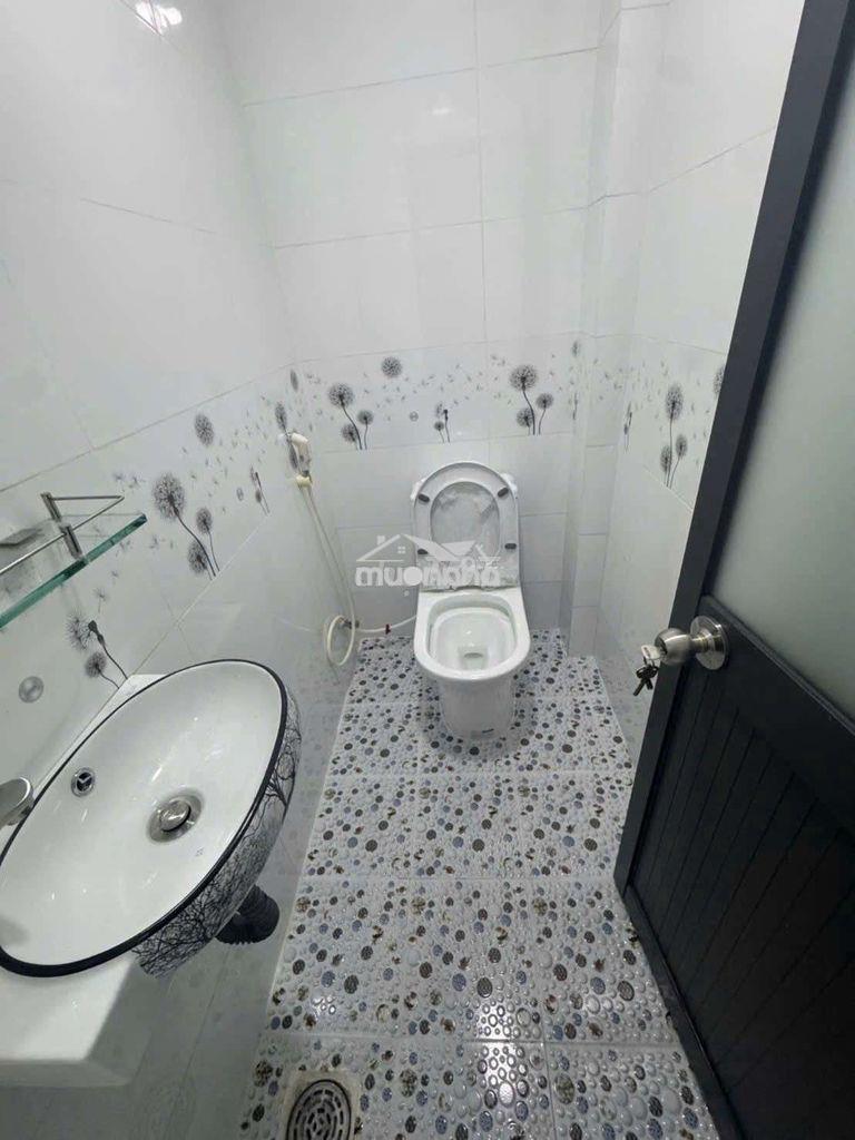 3 tỷ - vài bước ra mặt tiền - ngay trần hưng đạo- huỳnh mẫn đạt q5 - Ảnh 4