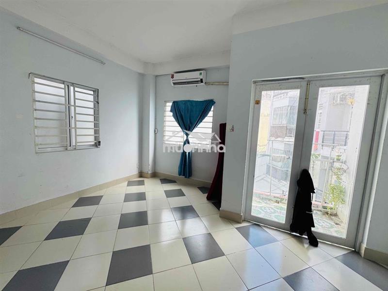 30m2- ban công, full nội thất, kệ bếp- gần 3/2 cắt lê đại hành, y dược