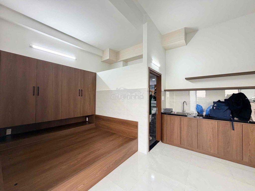 Studio ngã tư ga - Ảnh 4
