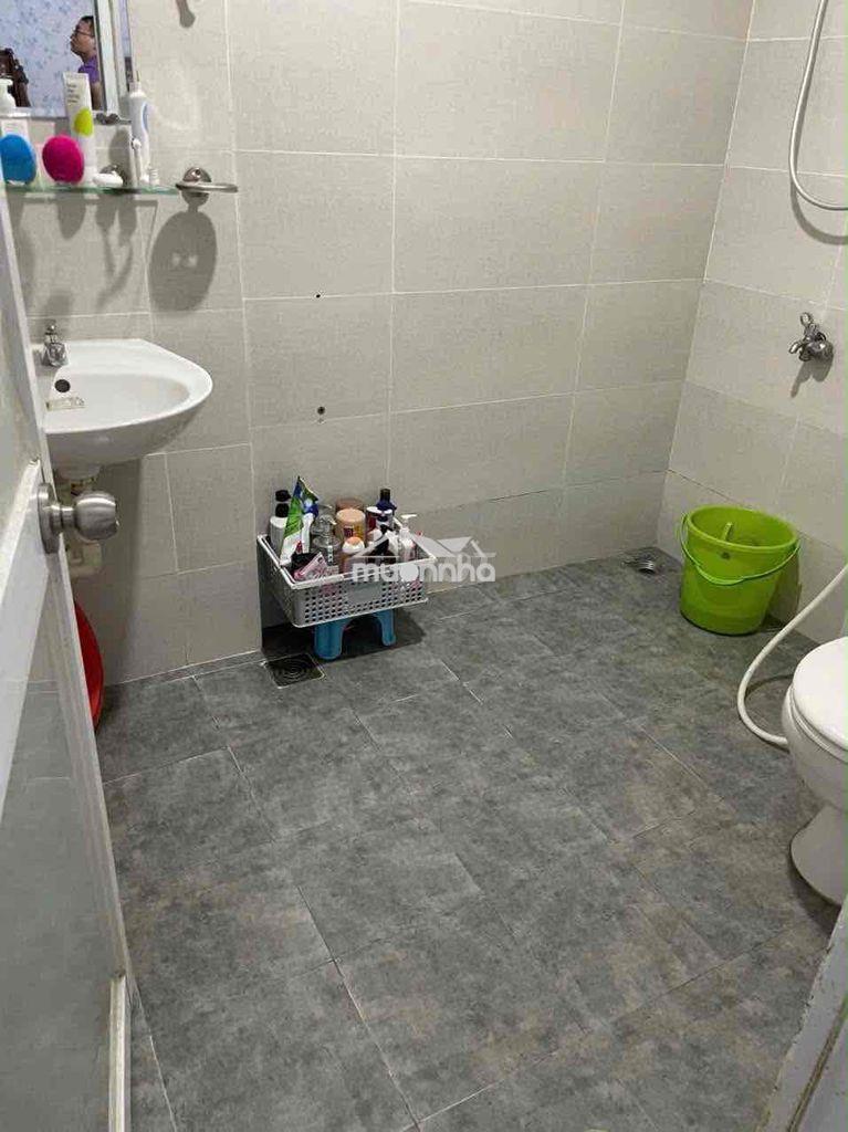 E cho thuê căn zentower q12 2 pn 2 wc sẵn 1 máy lạnh chỉ 6 tr cọc 1 . - Ảnh 4