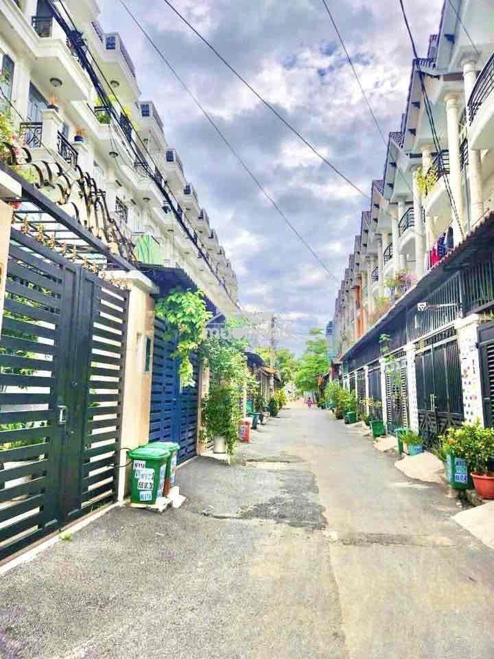 Cho thuê nhà hxh có nội thất đẹp gần chợ minh phát quận 12