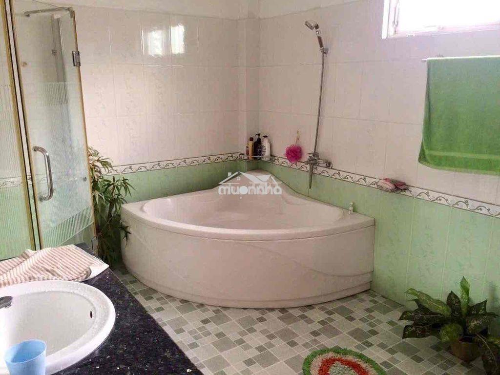 Căn hộ ban công đầy đủ nội thất - Ảnh 4