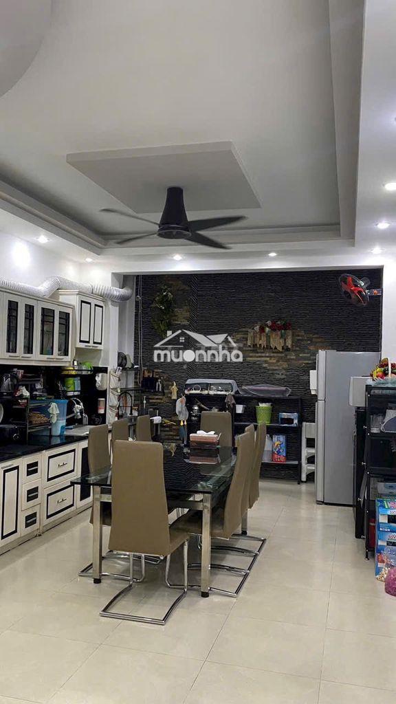 Cho thuê nhà nguyễn cửu đàm 4 x 21 m đúc 4 lầu : 6 pn, 6 wc . khu vip