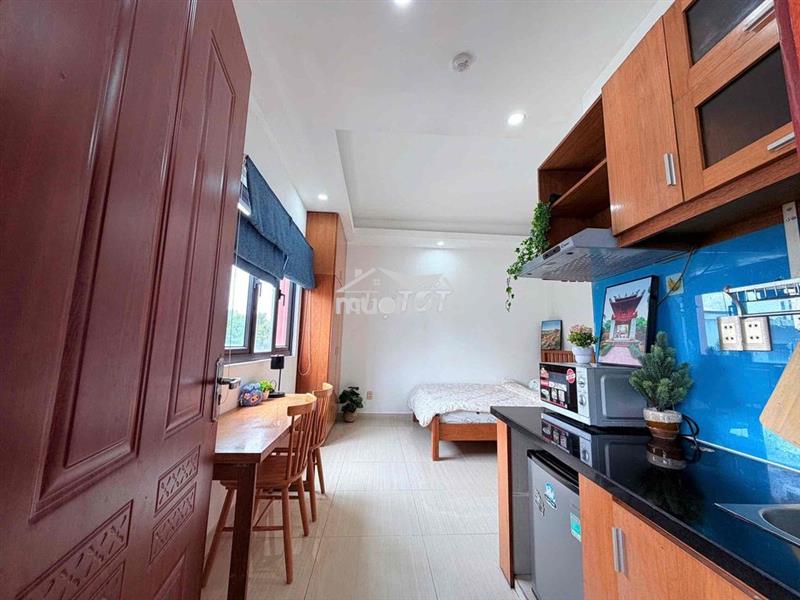 Hình thật - giá thật full nt cửa sổ trời ngay bờ kè hoàng sa