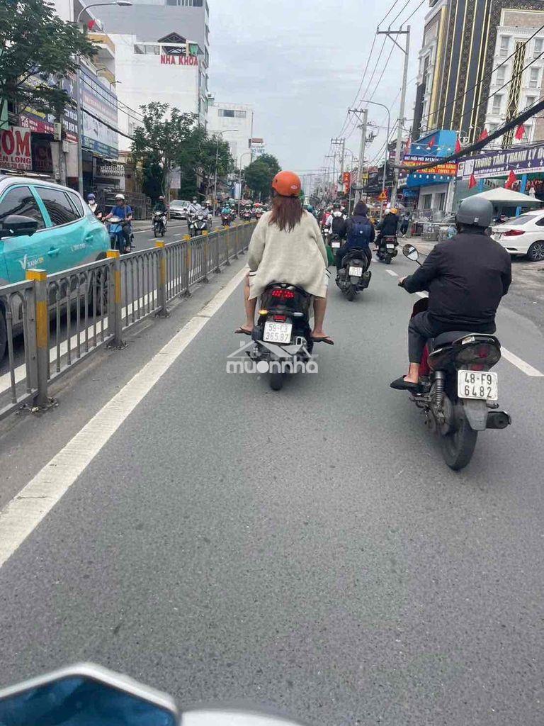 Cho thuê nhà mặt tiền nguyễn thị thập gần go. dt 5m x 30m giá 35triệu - 2