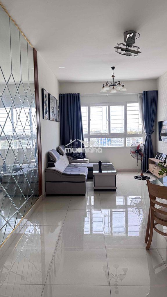 Cho thuê căn 8tr/2pn2wc nhà có nội thất cc green town - 3