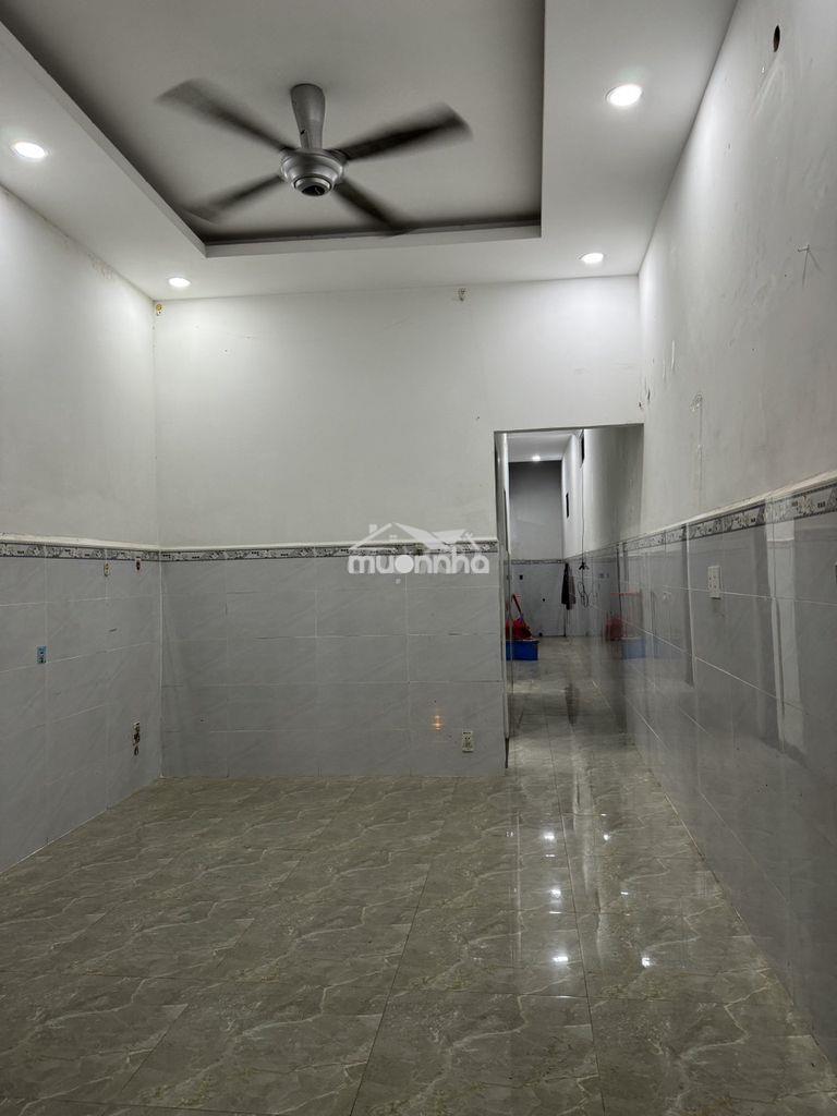 Chính chủ cho thuê nhà 56m2, 2 phòng ngủ, đường oto, giá chỉ 6.2tr - Ảnh 2