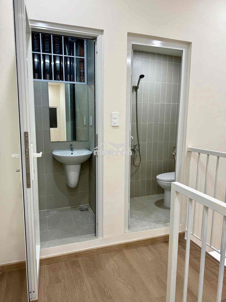 Nhà đẹp 3 tầng , dt 21m2 , hẻm 3m , tôn đản q4. - Ảnh 3