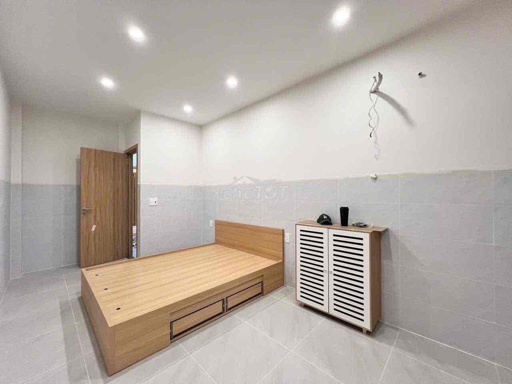Studio chỉ tính điện và nước ban công full nội thất mới xây - 4