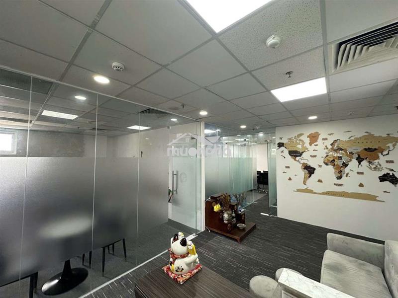 Văn phòng sẵn nội thất
📍 nguyễn văn trỗi, p
✨ tầng 5 – 150m²