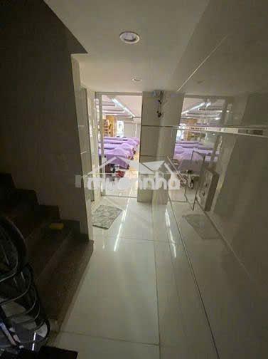 Bán nhà mt đường huỳnh văn bánh, nhà 4t công nhận 41m2 giá chỉ 11 tỷ. - Ảnh 2