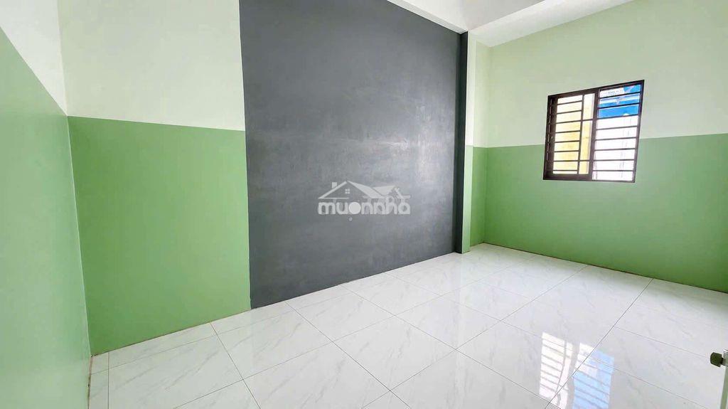 Nhà 6 phòng 4 x 20m gần đầm sen - 2