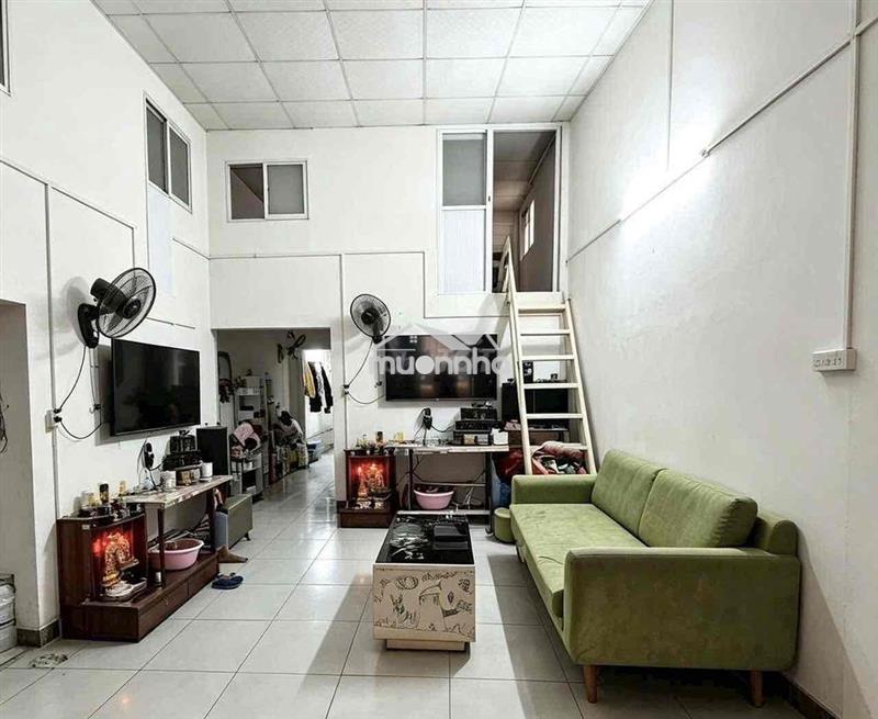 Nhà 1 trệt 1 lầu 2pn 4x17m hẻm xe hơi đường lâm văn bền quận 7