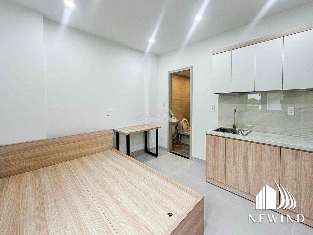 Studio cửa sổ trời ngay vivo - Ảnh 4
