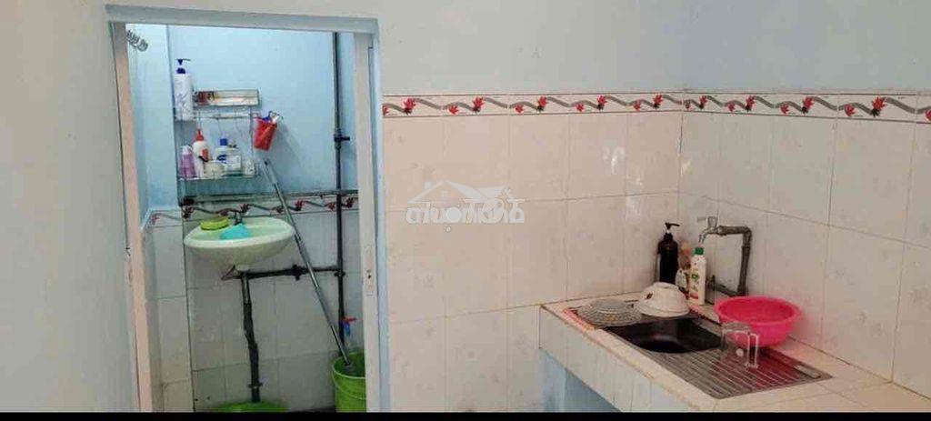 Cho thuê nhà 1 trệt 1 lầu - rộng rãi, đường tô hiến thành q10 - Ảnh 4