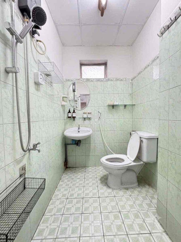 Bán chung cư bà hom 75m2 2pn 2wc sổ hồng riêng - Ảnh 2