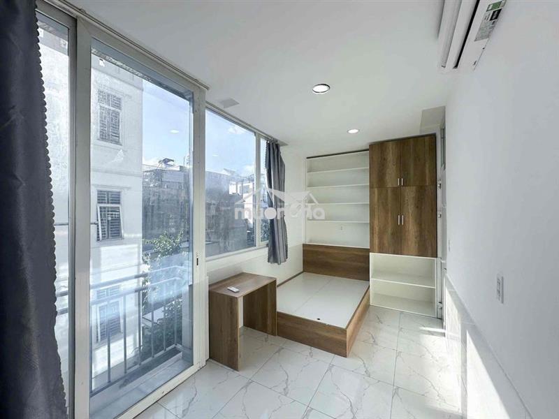 Phòng trọ 18m2, đường tô hiệu, tân phú có ban công, thoáng mát