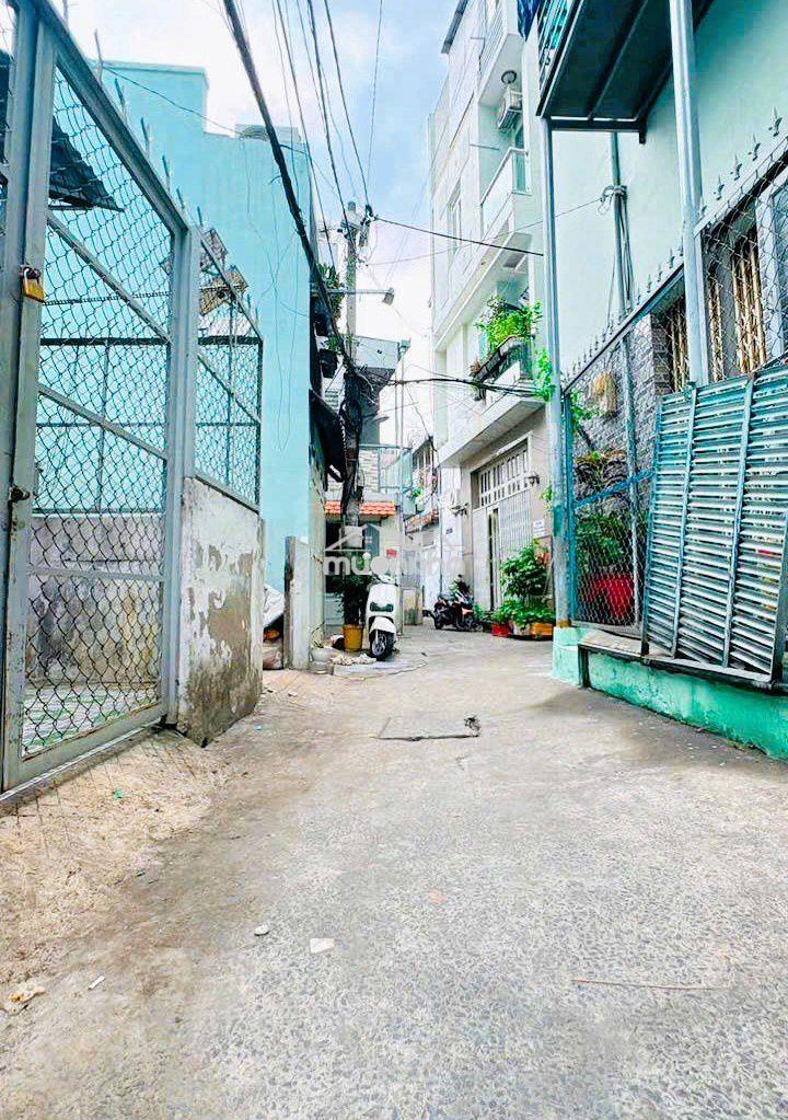 Nhà sau căn mt tạ quang bửu p3-q8 gần parc mall - Ảnh 2