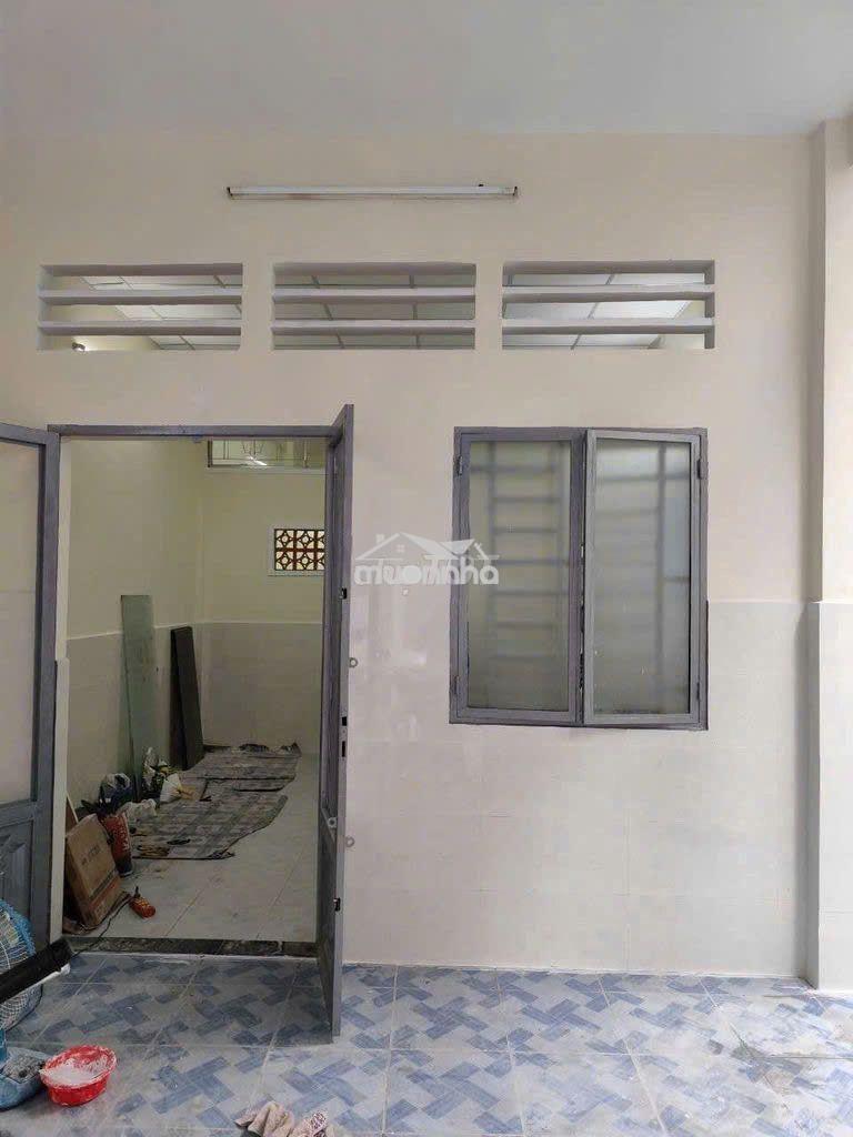 Cho thuê nhà : 18/thích quảng đức, phường 5, quận phú nhuận.