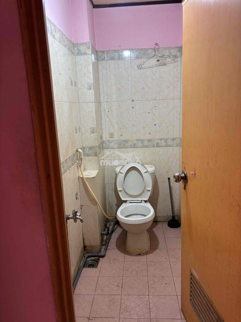 Nhà cho thuê 9tr nguyên căn/ đường xe hơi tới của quận 7 - Ảnh 4