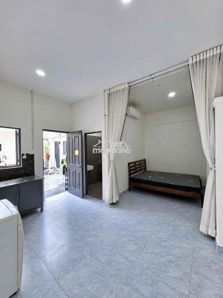 Căn phòng sân vườn - Ảnh 3