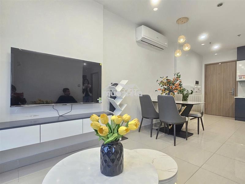 Bán nhanh căn hộ 2n1vs dt 55m giá 3.2 tỷ tại vinhomes smart city