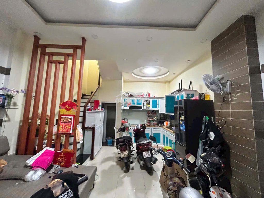 Nhà hồng bàng 4 tầng hxh chỉ 6 tỷ 3 - Ảnh 2